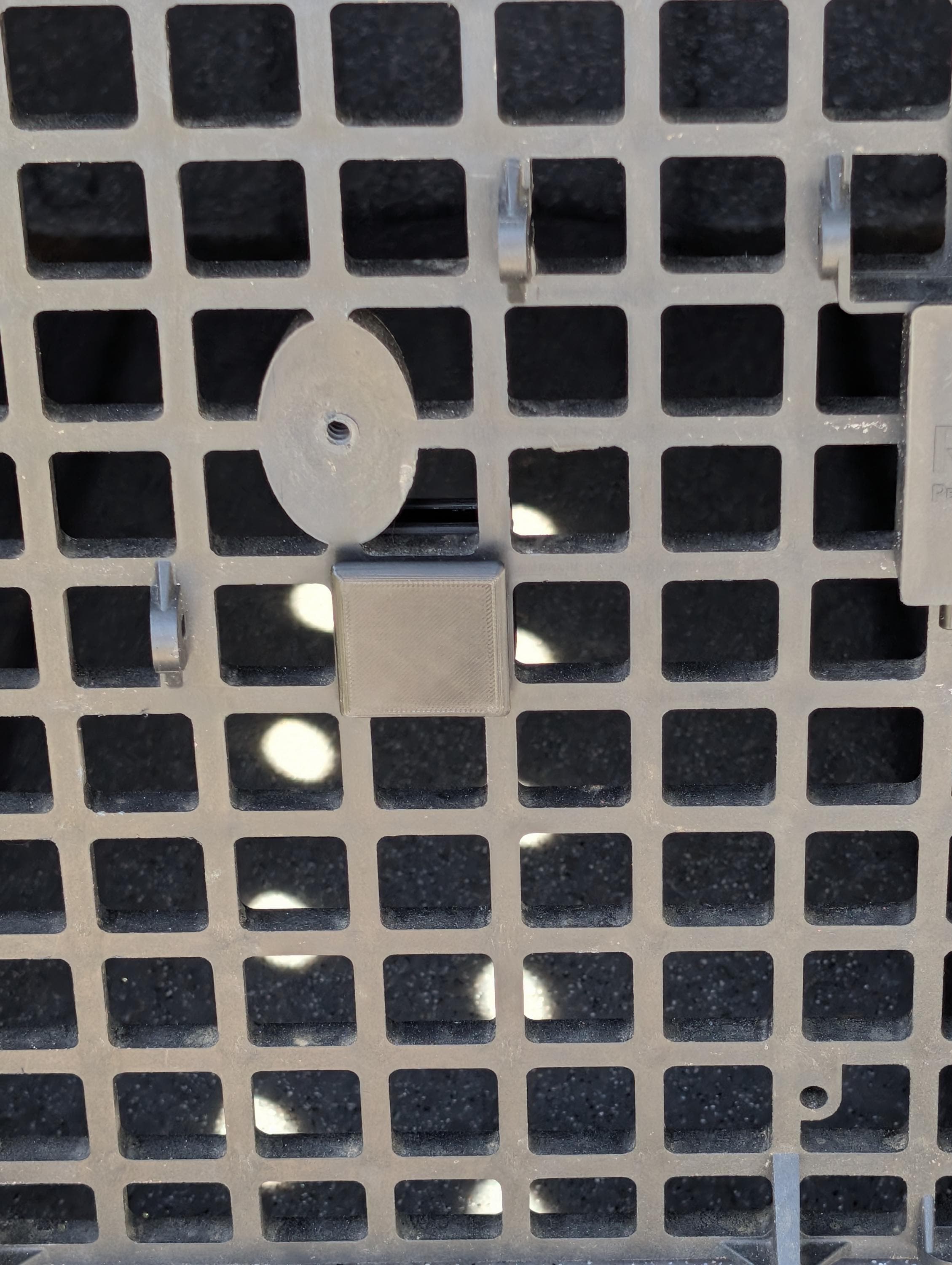 RuffLand Kennel Door Utility Hanger